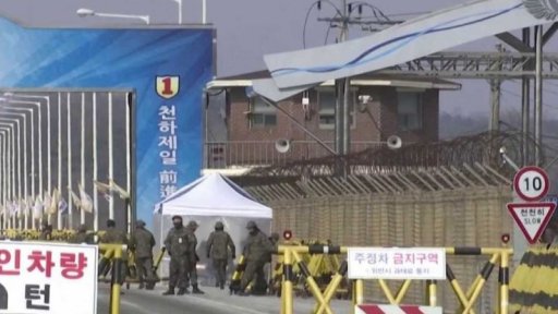 Americký zběh v KLDR + rozhovor s J. Chamrovou