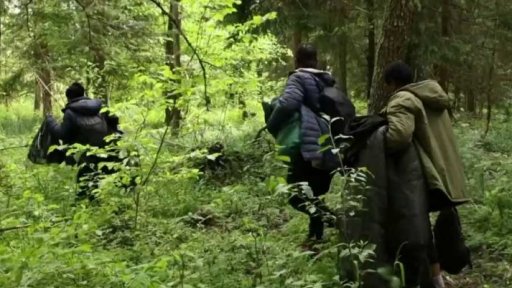 Polskem otřásá skandál s vydáváním víz + rozhovor s L. Palatou