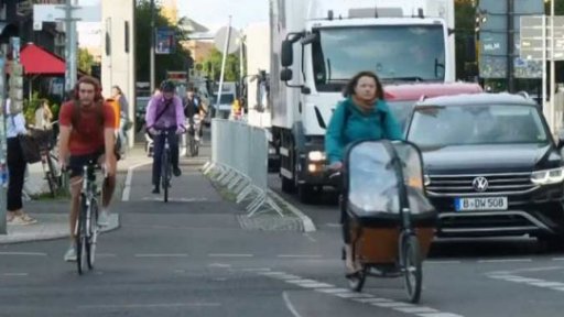 Berlín zpomaluje stavbu cyklostezek