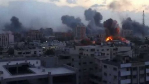 Izrael pokračuje v úderech v Gaze