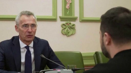 Jens Stoltenberg zůstává generálním tajemníkem NATO