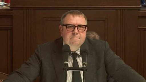 Úsporný balíček ve sněmovně