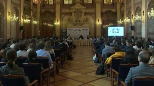 Seminář v Senátu na téma zločinů komunismu