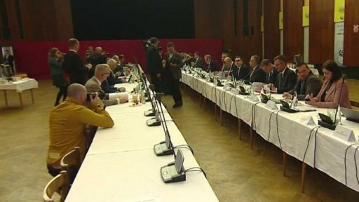 Výjezdní zasedání vlády v Jeseníku a protest odborářů