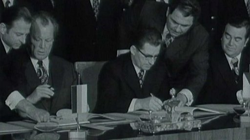 Smlouva o vzájemných vztazích ČSSR a NSR (1973)