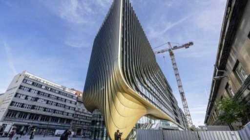 Budovy u Masarykova nádraží jsou dokončené