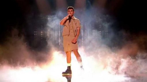 Victor Vernicos - What They Say