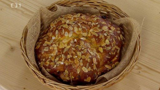 Mazanec s bílou čokoládou a jogurtem