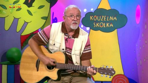 František s dědou si složili a zazpívali písničku…