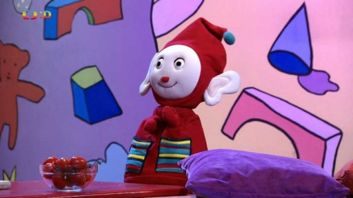 Lucka Filípkovi připravuje zdravý zeleninový salát plný vitamínů…