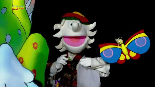 Otylka s Pipem kouzlem vracejí dětem ztracené rukavice.