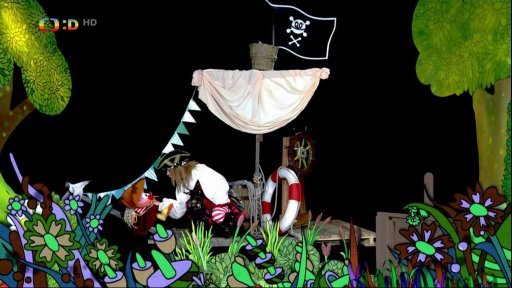 Drsňačka se zlobí na Fámulu, že nic nedělá, v tom se zvedne vítr a Fámula se snaží napnout plachty, pak se objeví Muf, ale zesílí vítr a on zase odletí.