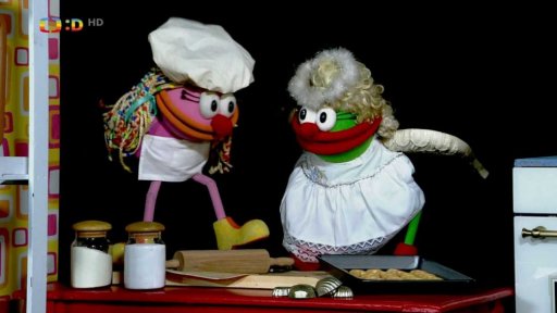 Fámula peče cukrlata a Muf vymyslel fígl, jak ji o ně připravit.