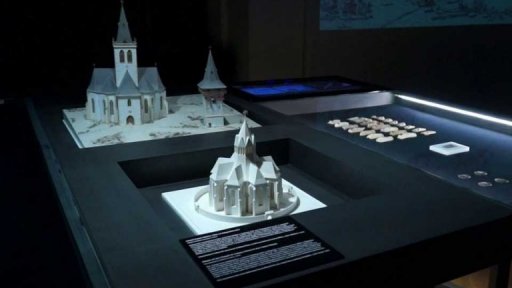 Dům U Zlatého prstenu - stálá expozice Praha Karla IV.