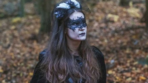 Noční les v areálu U Mravence