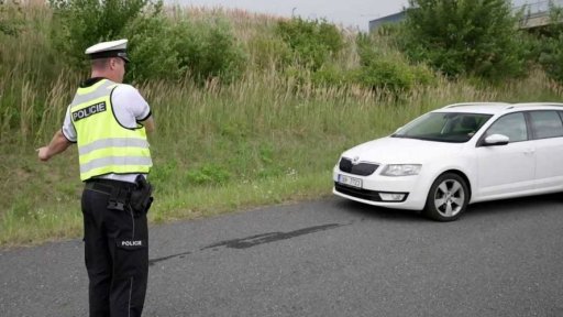 Zastavení policejní hlídkou