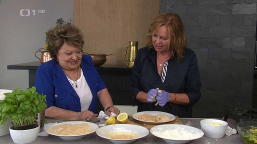 Losos v trojobalu s chorvatským salátem