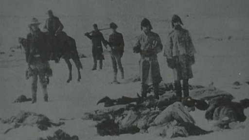 300 ozbrojených Indiánů obsadilo městečko Wounded Knee