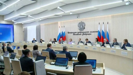 Ruský soud nepustí Naděždina k volbám