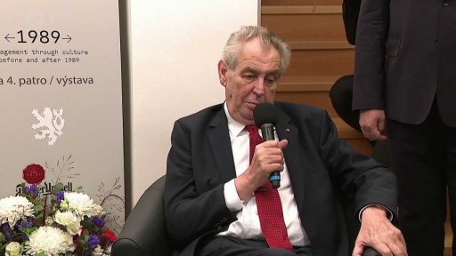 Bývalý prezident Zeman v nemocnici
