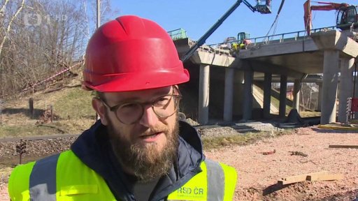 Bourání mostu na silnici I/24