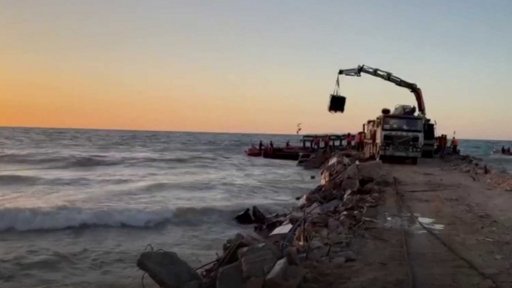 Zasažený konvoj v Gaze