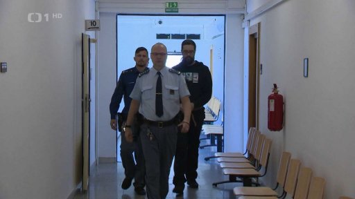 Soud prodloužil vazbu muži obviněnému z požáru v Českém Švýcarsku