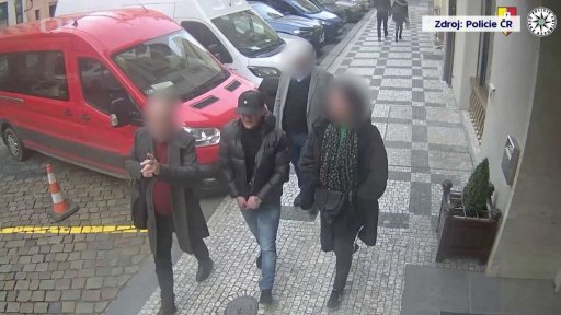 Krádež jednoho a půl milionu korun z auta