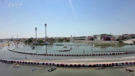 Oběti záplav v Dubaji