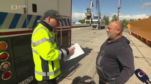 Kontroly celníků v Mělníku