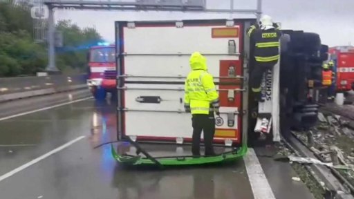 Dopravní kolaps po nehodě na okruhu