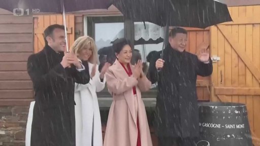 Čínský prezident ve Francii