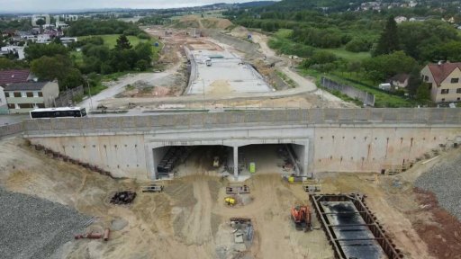 Stavba tunelu na dálnici D3