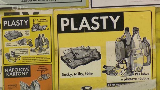 Třídění PET lahví