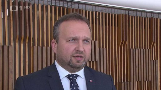 Pokles reálných platů ve veřejné sféře