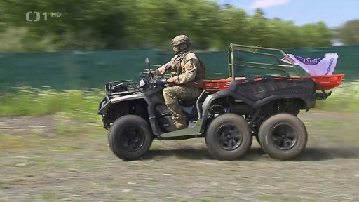 Evakuační šestikolky pro Ukrajinu