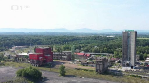 Odstřel těžní věže Dolu Lazy