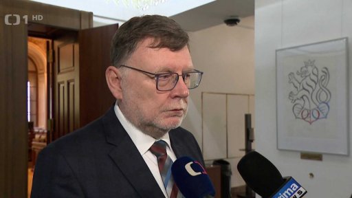 Platy soudců a politiků