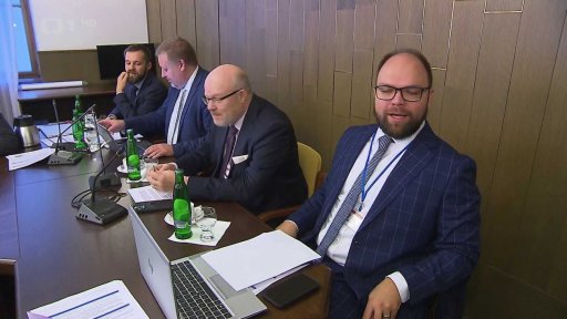 Jednání o platech zdravotníků