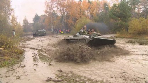 Obrněné transportéry pomáhají přírodě