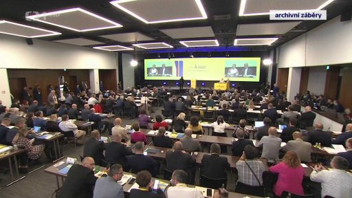 Lidovci nebudou měnit ministry