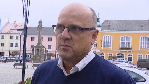 Rozdělování pomoci lidem zasaženým povodní