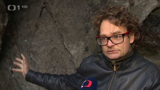 Skenování historických nápisů na skalách