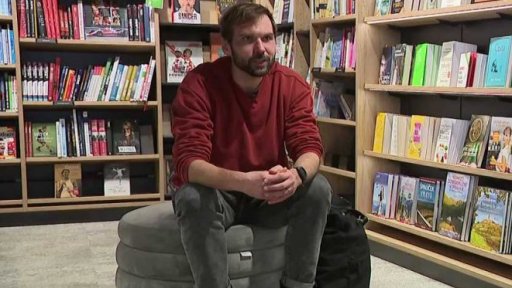 Saša Rašilov načítá audioknihu