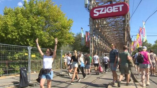 Vrcholí Sziget festival