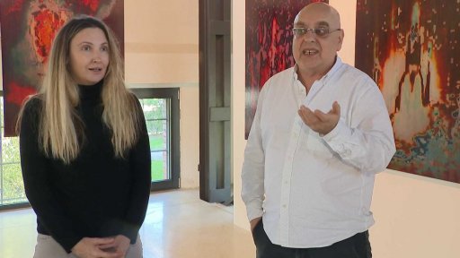 Umělecká reflexe digitální komunikace