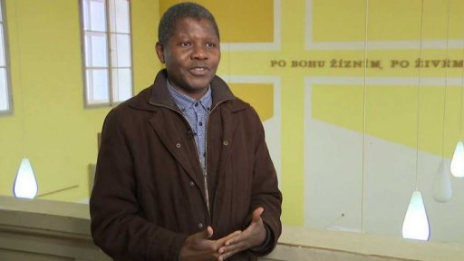 Evangelický farář z Angoly Leonardo Teca působící v Kladně