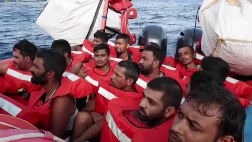 Itálie bude umisťovat běžence do Albánie