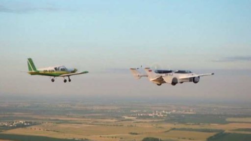 Létající auta: technika, pravidla i zákony + rozhovor se Z. Lokajem