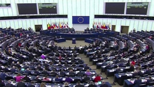 EP schválil akt o ochraně svobody novinářů